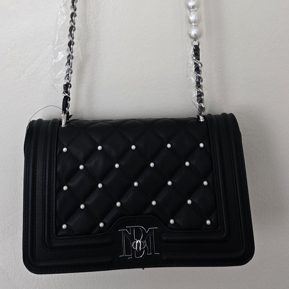 Badgley Mischka Quilted letter Turn lock Crossbody Bomber Pearls Black NWT - Picture 10 of 10